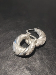 L-AR1018 Aros argollas inflada lisas/puntitos 2.3cm