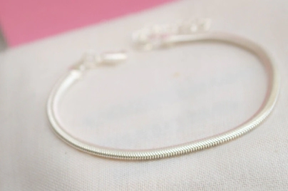 FF-0076 SOBRE Pulsera bolas CLAPTON plana