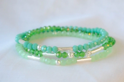 FF-0041 SOBRE Setx3 pulseras elastizadas cristales bolitas VERDE