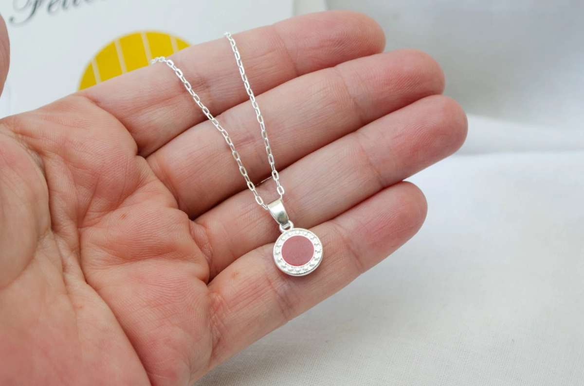 L-CA0343 Cadena 40 + dije BULGAR rojo