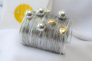 FF-0111 SOBRE pulseras PLATEADAS esclavas unicas dijes corazones cerezas