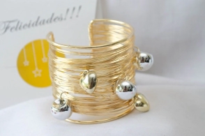 FF-0112 SOBRE pulseras DORADAS esclavas uniDas dijes corazones cerezas 