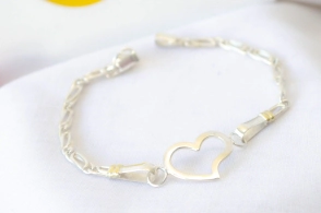 FF-0133 SOBRE Pulsera JULIANA CON centro CORAZON