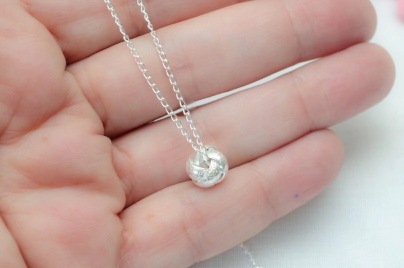 L-CA0302 SOBRE Cadena 40 + dije nudo 