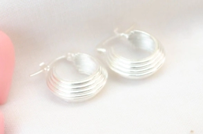 L-AR1024 Aros argollas l&iacute;neas