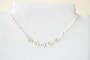 L-CA0337 Cadena 50 cm 5 margaritas