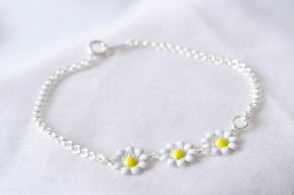 L-PU0147 Pulsera 3 margaritas