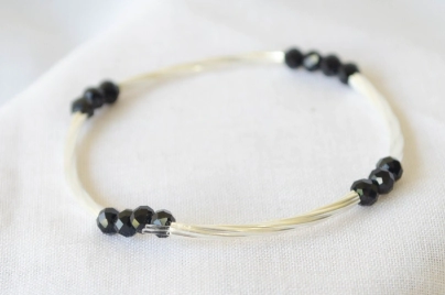 L-PU0147 Pulsera tubitos y bolitas NEGRO