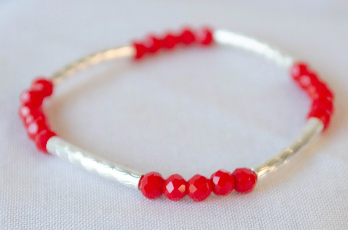 L-PU0150 Pulsera elastizada tubos cristales ROJO