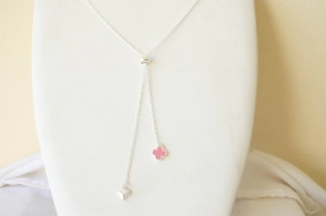 L-CA0341 Corbatero 80 cm corazon arenado flor rosa