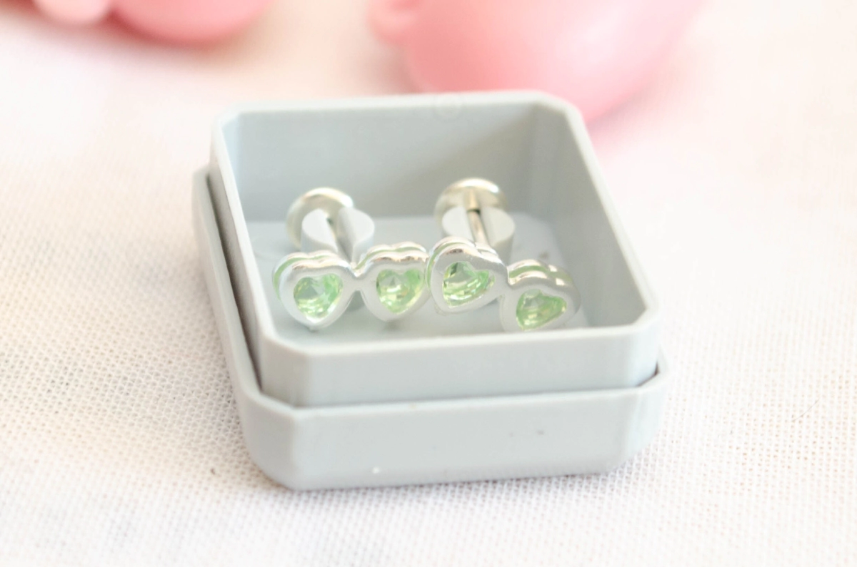 ABRI703 Aros abridores 2 corazones cubics VERDE