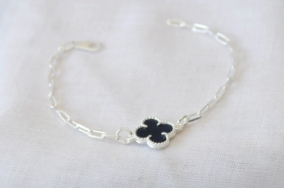 L-PU0156 Pulsera forcet con trebol flor NEGRO