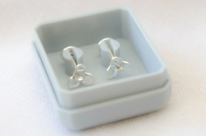 ABRI1501 Abridor flor cubic TRANSPARENTE