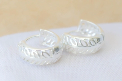 L-ARC0001 Aros cubanos calados hojitas