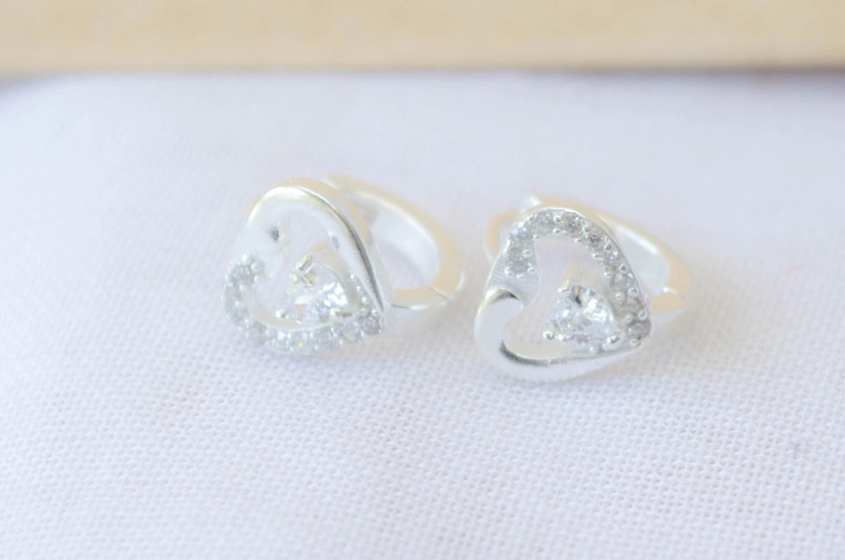 L-AR1065 Aros huggies mini coraz�n  1 cm