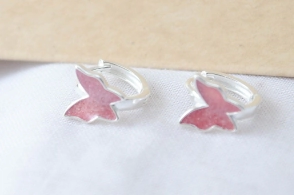 L-AR1061 Aros argollas mariposa esmalte ROSA 1.2CM