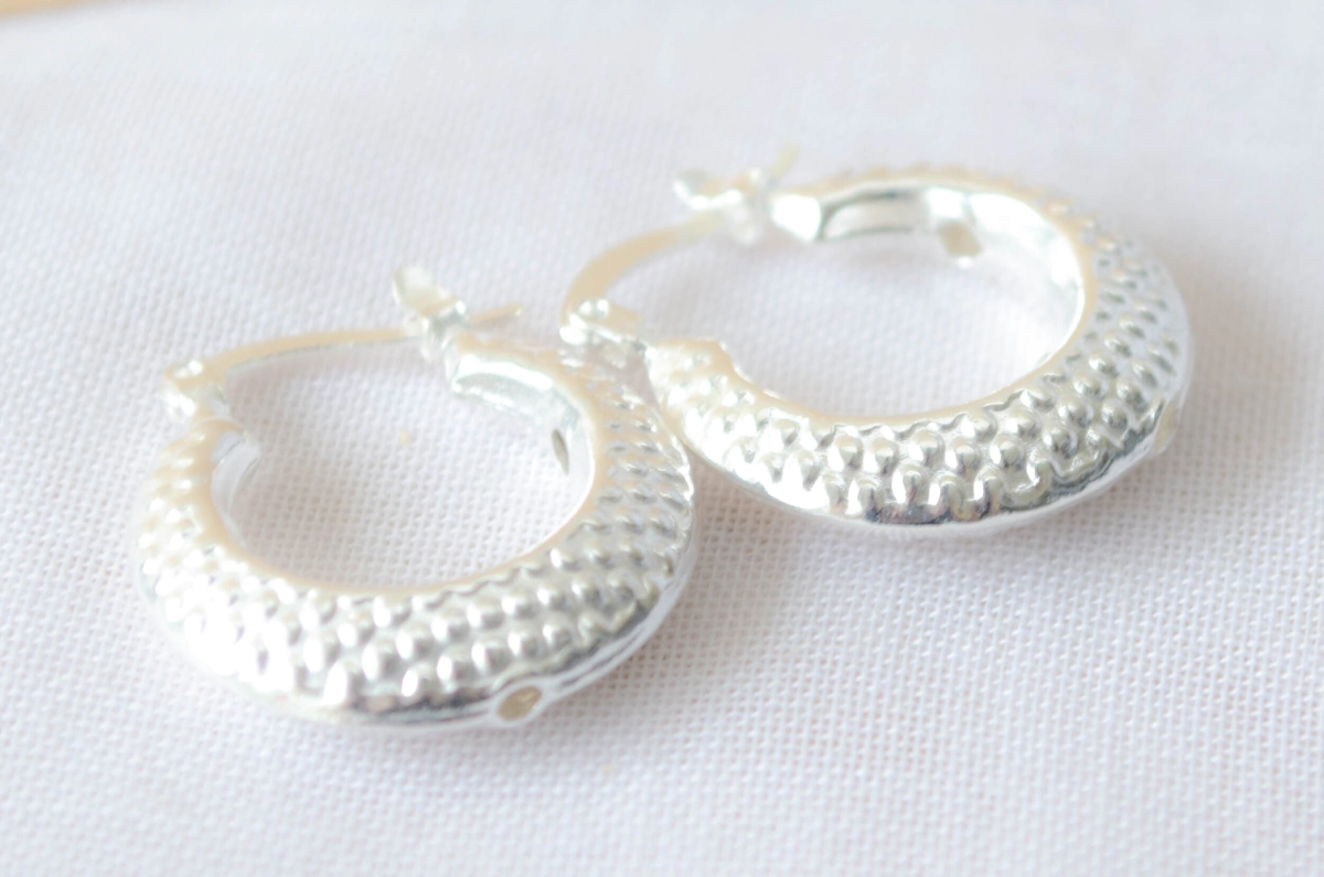 L-AR1083 Aros argollas puntitos