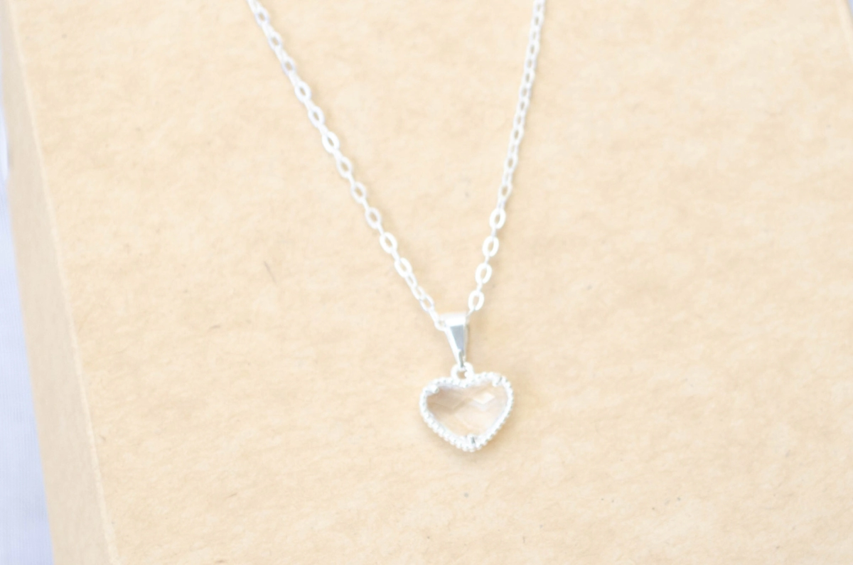 L-CA0359 Cadena 40 + corazon cubic transparente