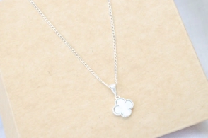 L-CA0360 Cadena 45 cm + trebol BLANCO