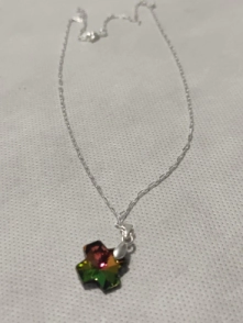 L-CA0105 Cadena cruz cristal VERDE/VIOLETA