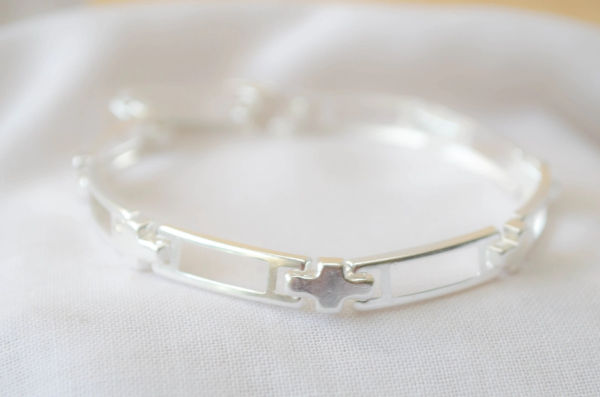 L-PU0179 Pulsera semirigida cruces centro