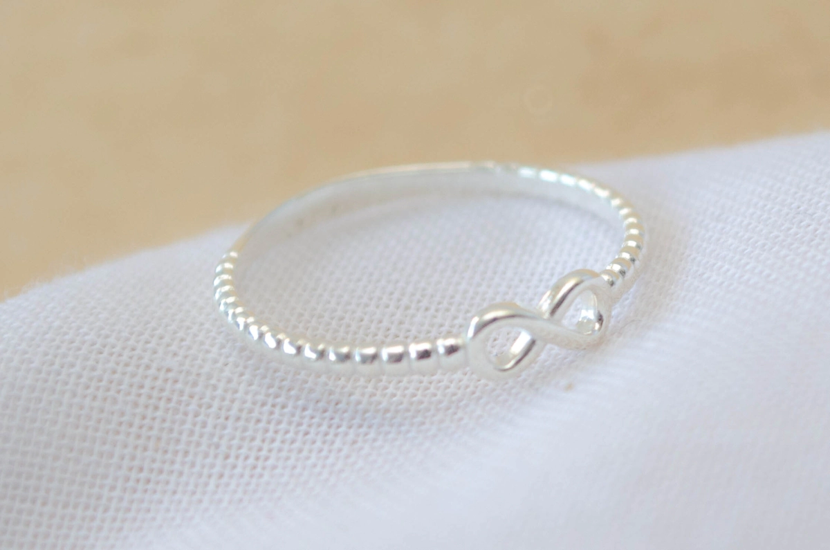 ANI0006 Anillo infinito torsado