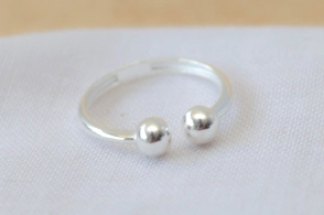 ANI0009 Anillo 2 bolas