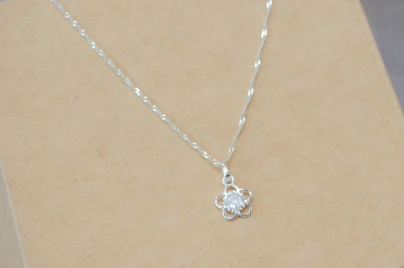 CA0001 Cadena 40+ flor cubic transparente