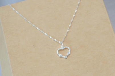 CA0005 Cadena 40+corazon cubics TRANSPARENTE