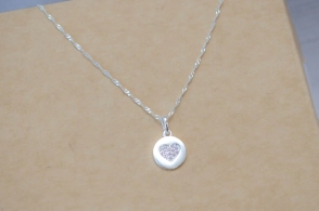 CA0007 Cadena 45+ circulo corazon ROSA