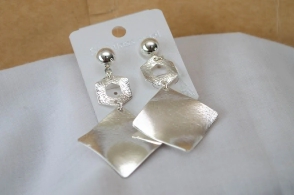 ABA0008 Aros pasantes colgantes rombos