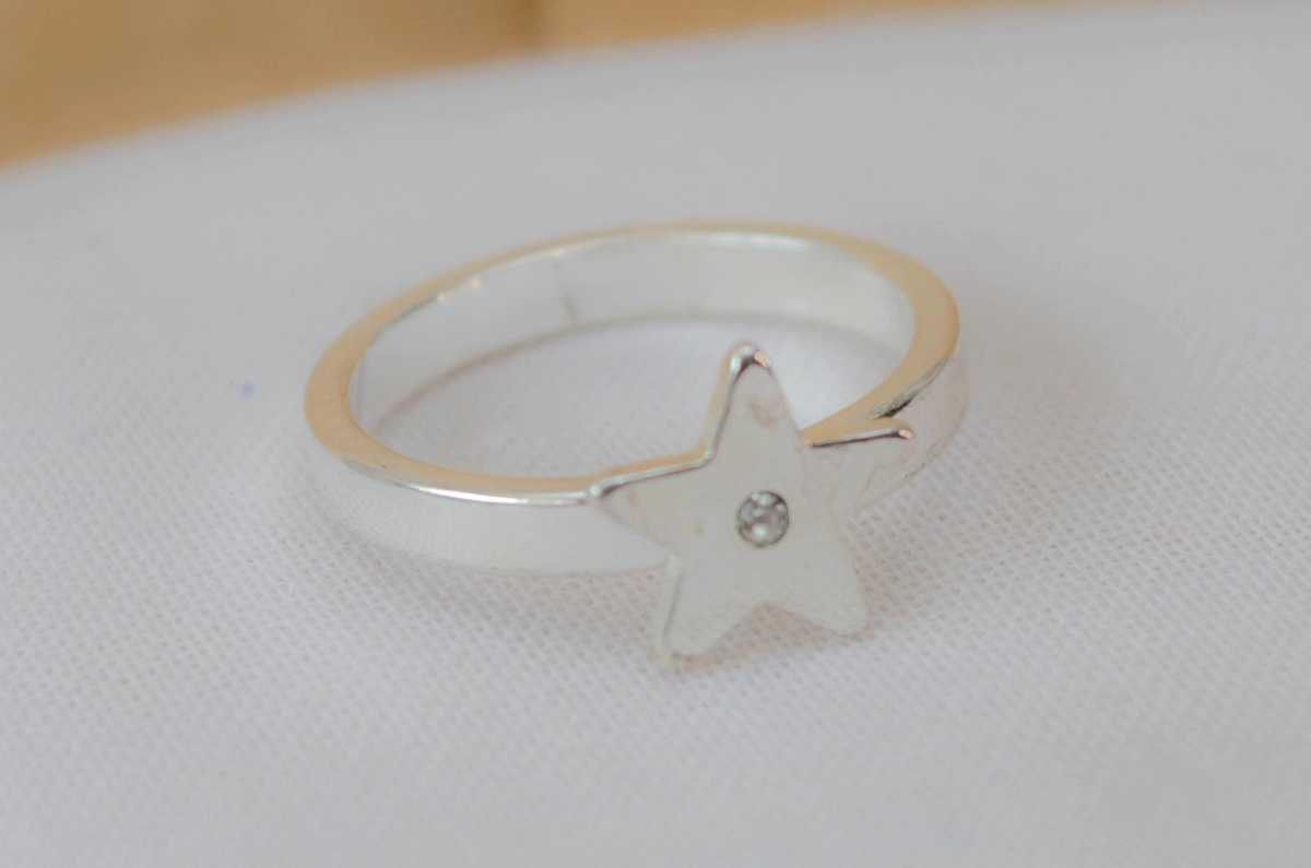 ABAN0005 Anillo estrella centro cubic