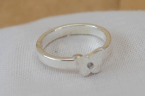 ABAN0006 Anillo mariposa centro cubic 