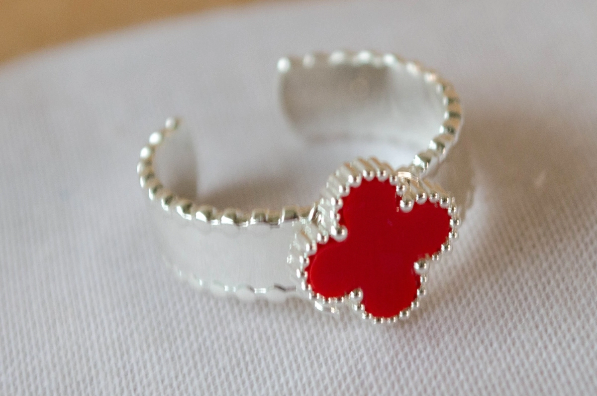 ABAN0007 Anillo flor trebol ROJO 