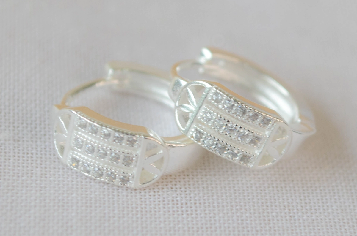 L-ARB0014 Aros huggies triple linea brillos 1.4cm 