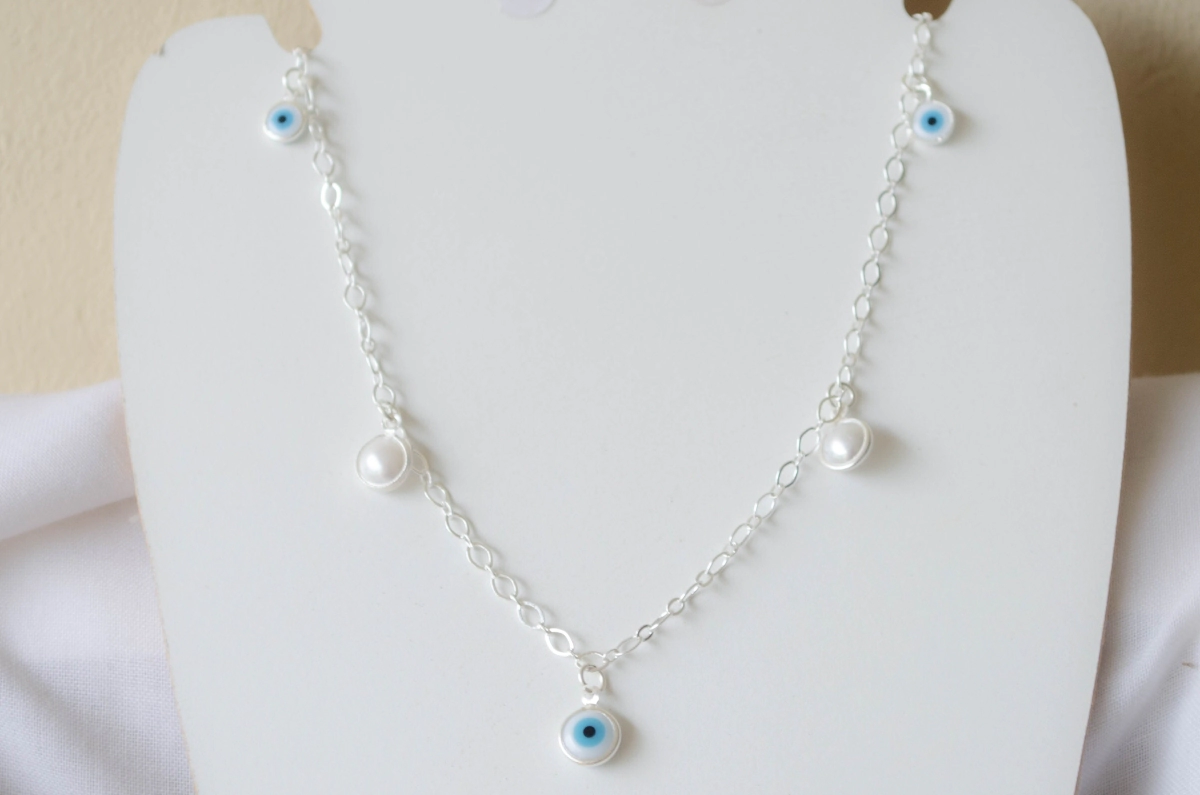 L-CA0373 Corbatero 80 cm perlas ojos turcos