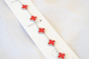 AQP0001 Pulsera 5 trebol ROJO