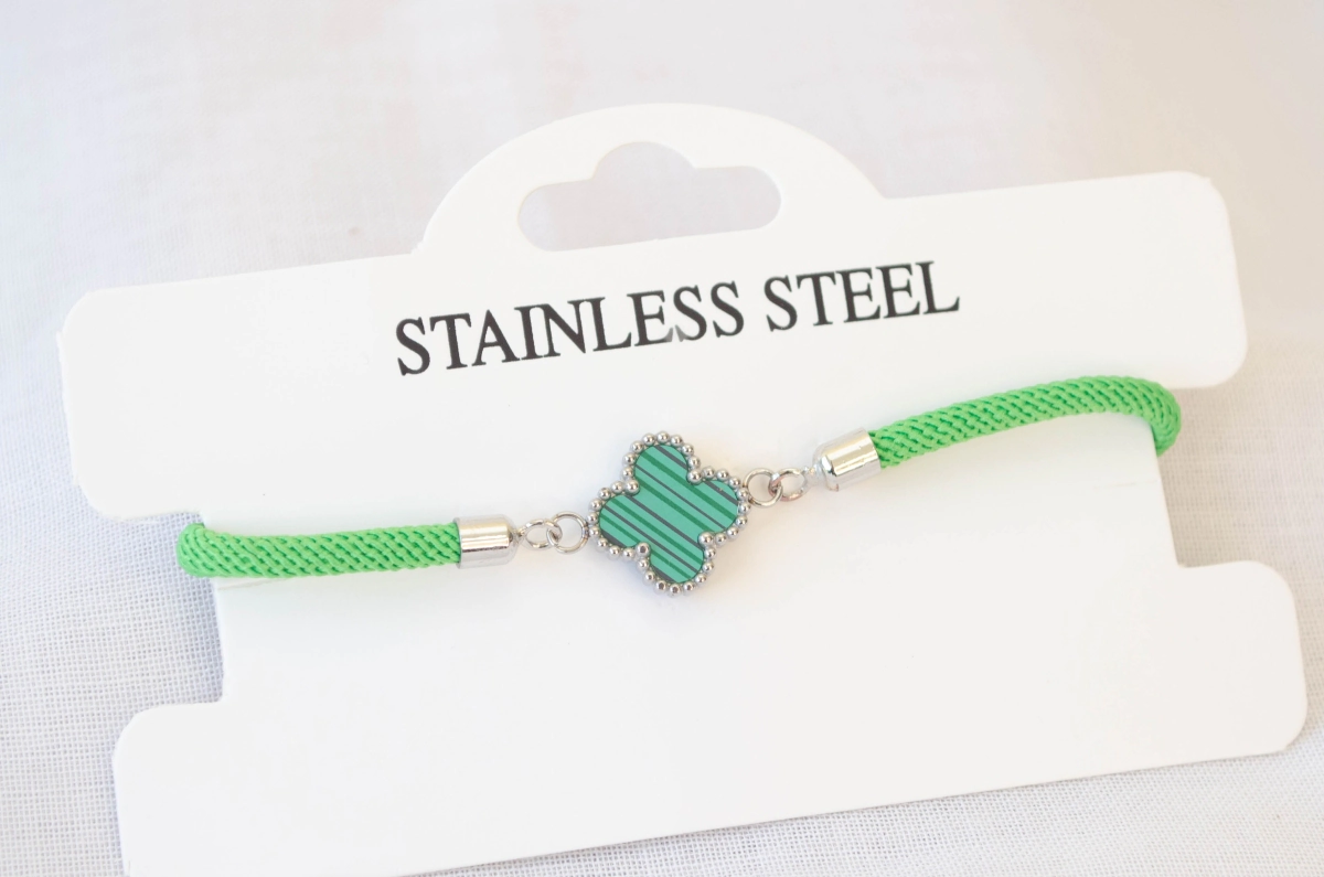 AQP0002 Pulsera cordon trebol VERDE