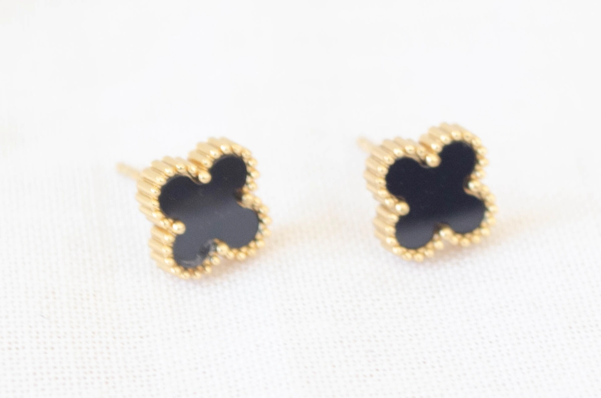 ADA0002 Aros flor TREBOL chico NEGRO
