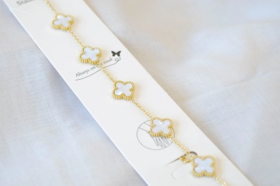 ADP0002 Pulsera 5 trebol BLANCA