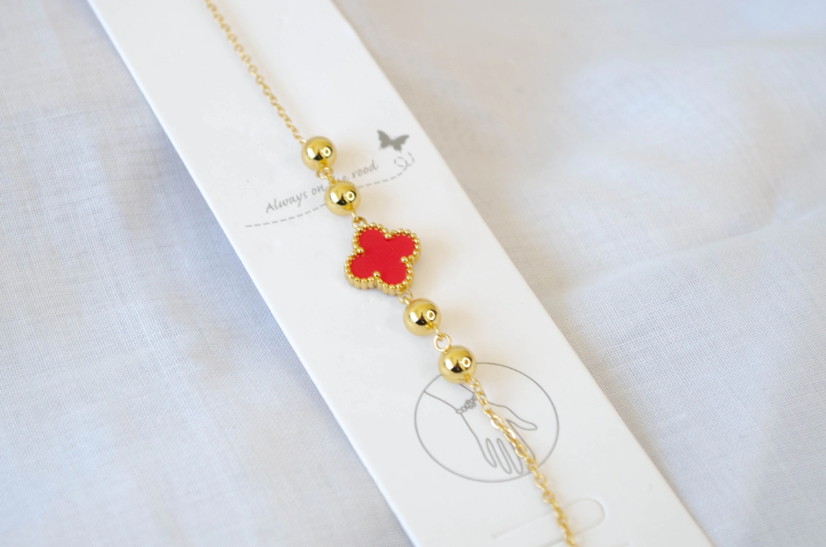ADP0003 Pulsera  trebol bolitas ROJO