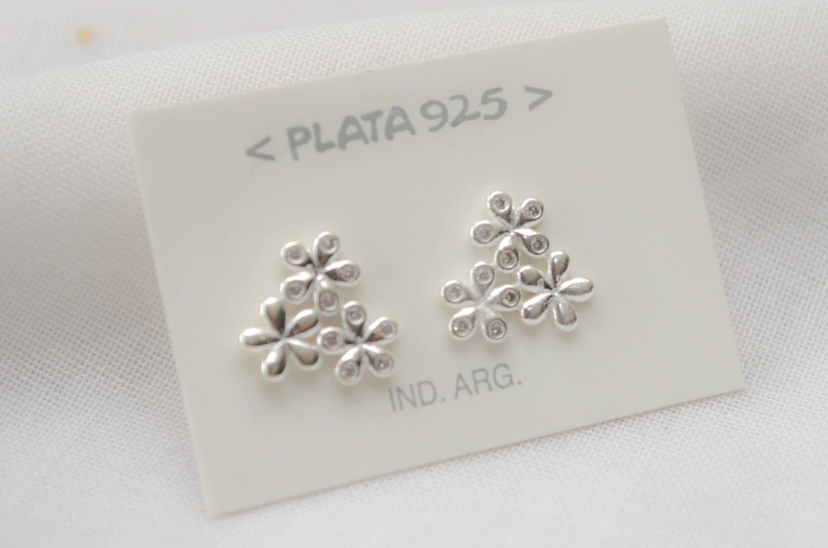 L-AR1196 Aros pasantes 3 flores cubic