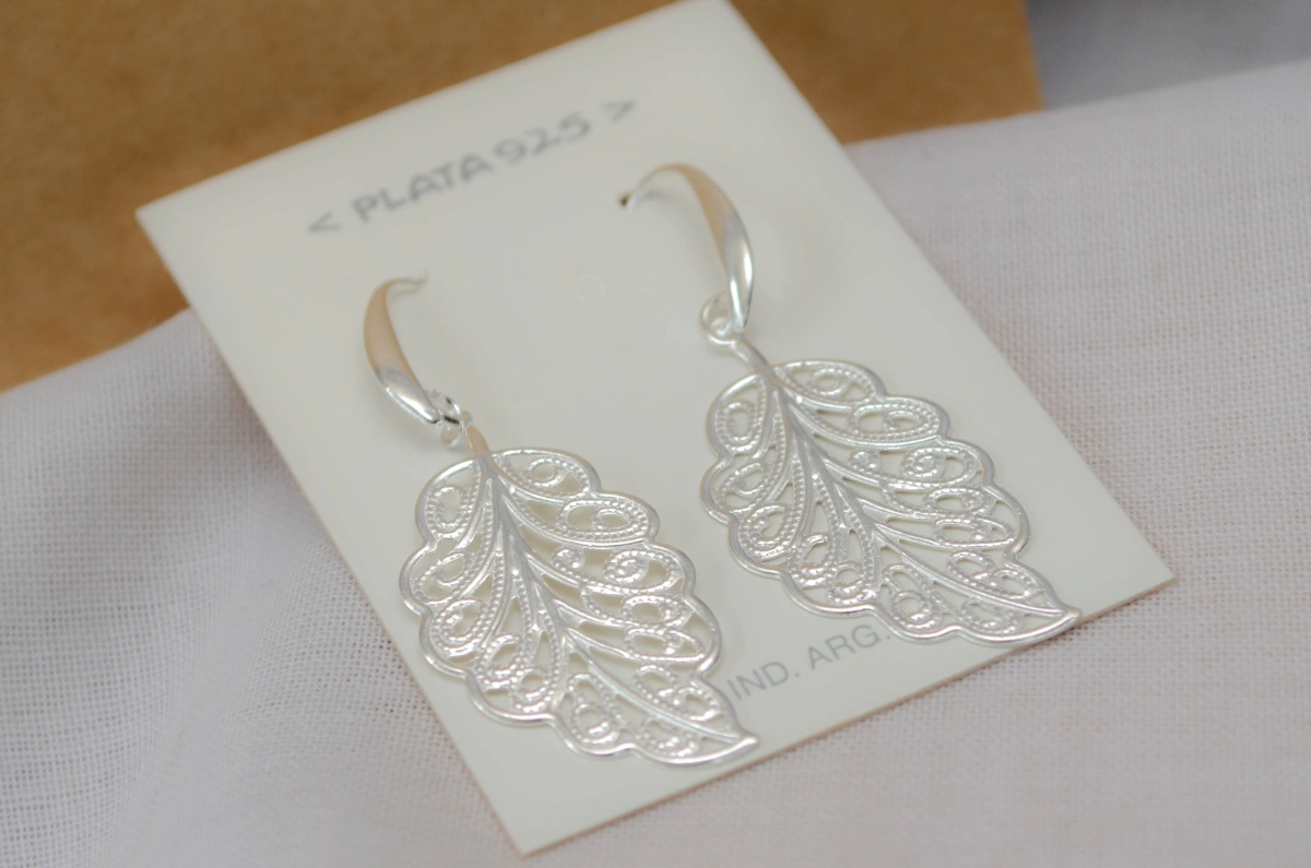 L-AR1199 aros hojas caladas
