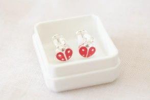 ABRI1536 Aros abridores vaquitas coraz&oacute;n ROJO