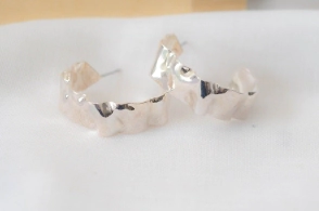 ABA0044 Aros argollas pasantes golpeadas