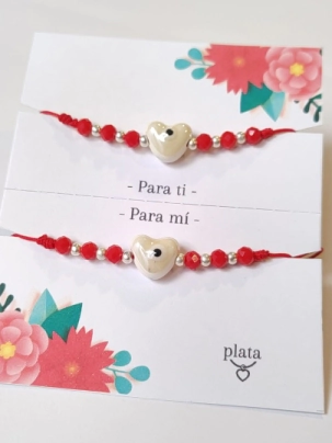 AMI0038 Setx2 pulseras hilo chino rojo CORAZON cer�mica blanco bolitas rojo