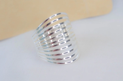 ABAN0025 Anillo l�neas xl