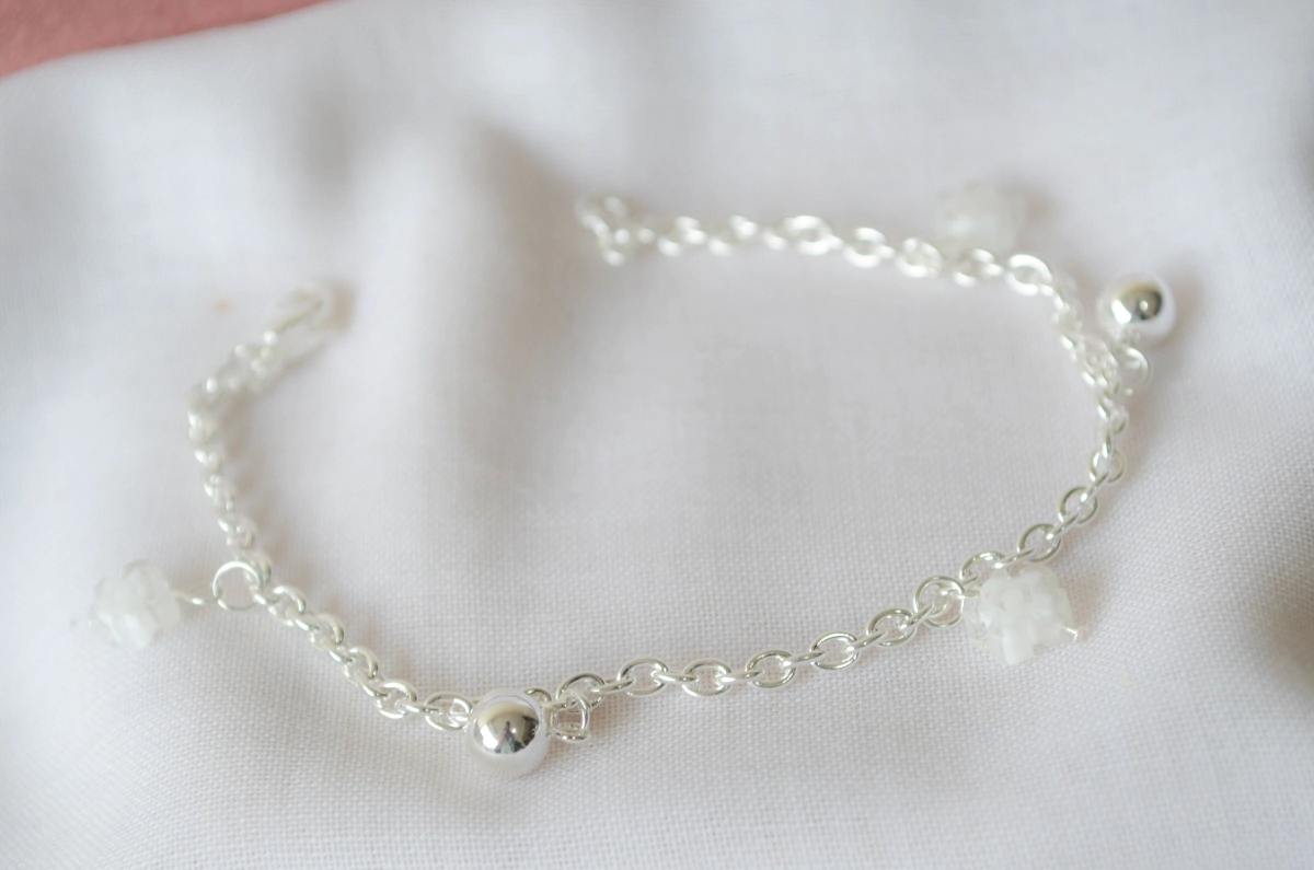 ABP0038 Pulsera con bolitas y flor