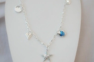 ABC0011 Cadena Tiffany con dijes 45cm 