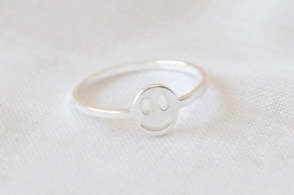 ABAN0059 Anillo carita feliz